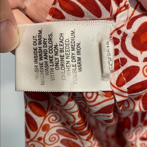 Banana Republic Red and White Floral Patterned Blouse - Picture 8 of 9